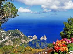 Vistas da costa de Capri