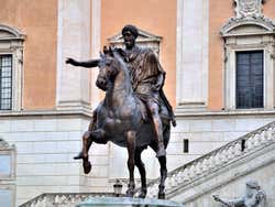 Estátua de Marco Aurélio