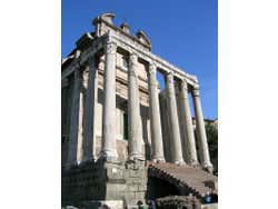 Templo de Antonino e Faustina