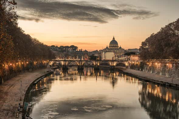 Tour noturno pela Roma iluminada